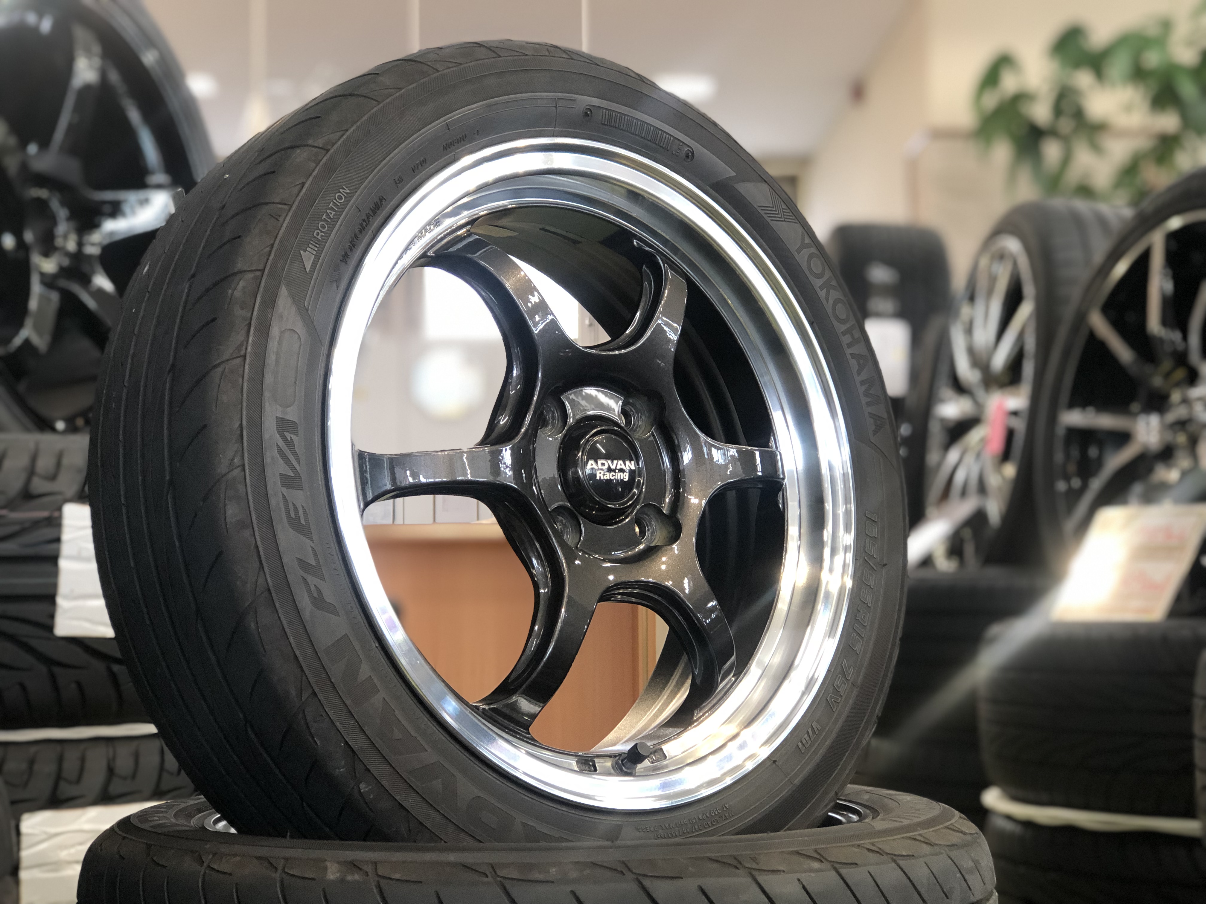 アドバンレーシングが入荷！軽自動車用のアドバンRGD2 15インチ！美品 UICHIBAN 大垣店 ブログ一覧 中古ホイール・タイヤ買取・販売のUICHIBAN