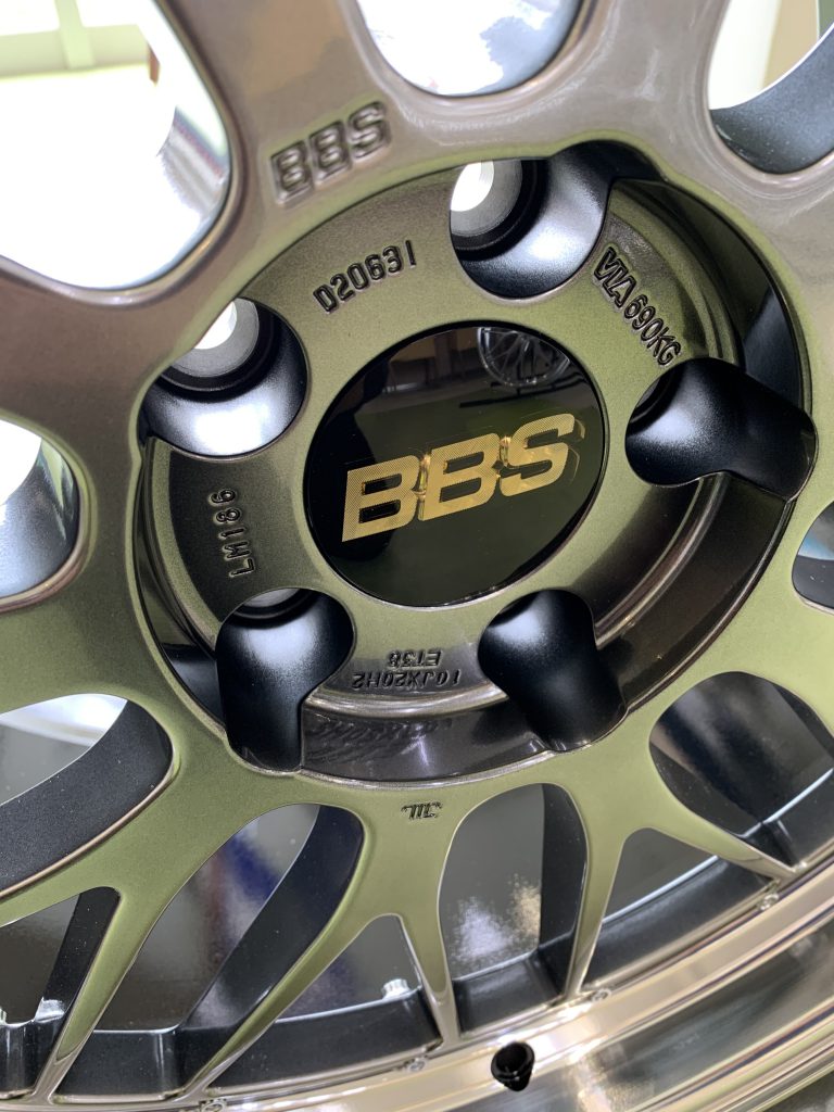 BBS LM センターキャップ ブラック×ゴールド