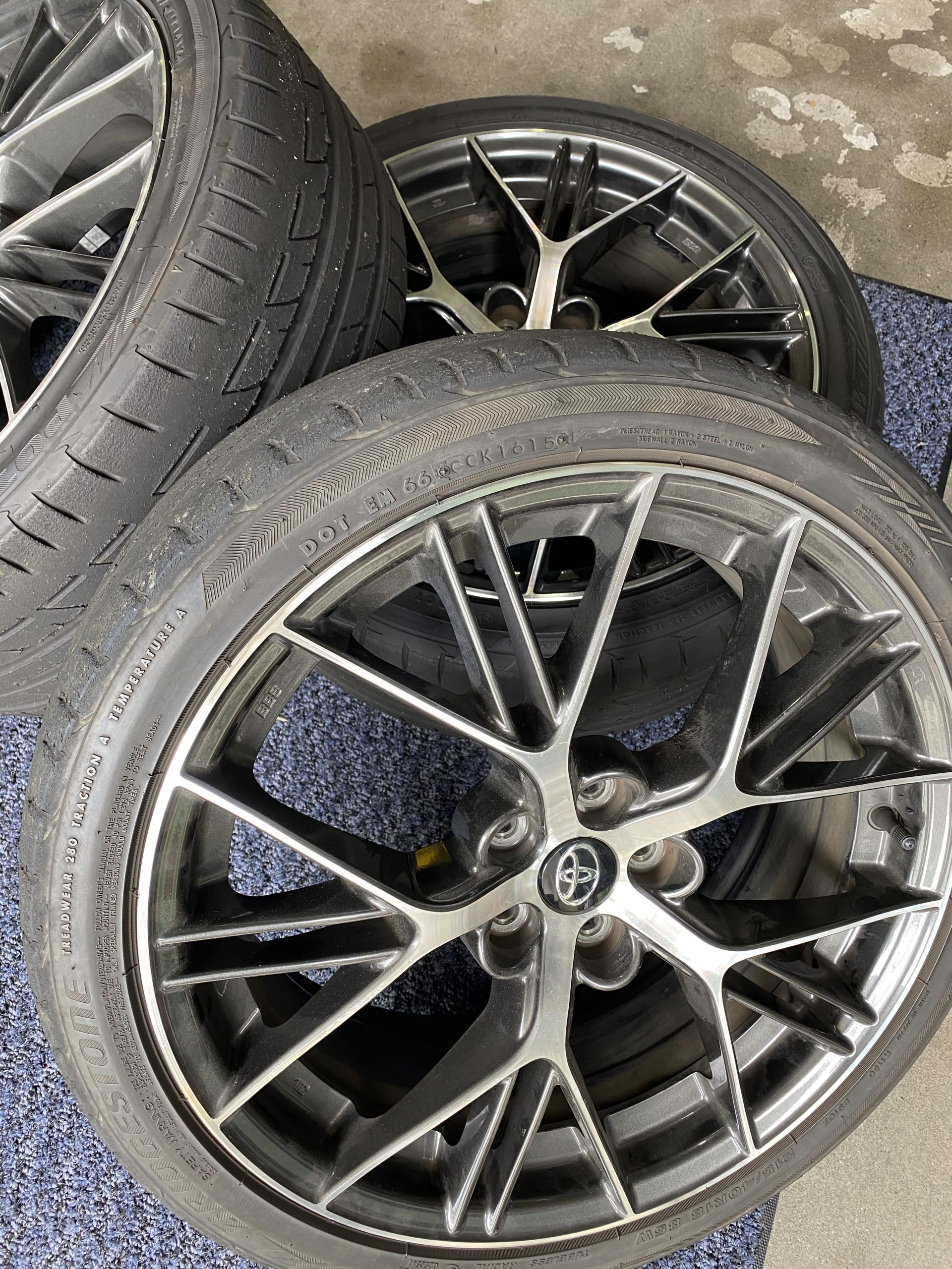 BBS 日産純正オプション16インチ7.0Jホイールと215／55タイヤ | www