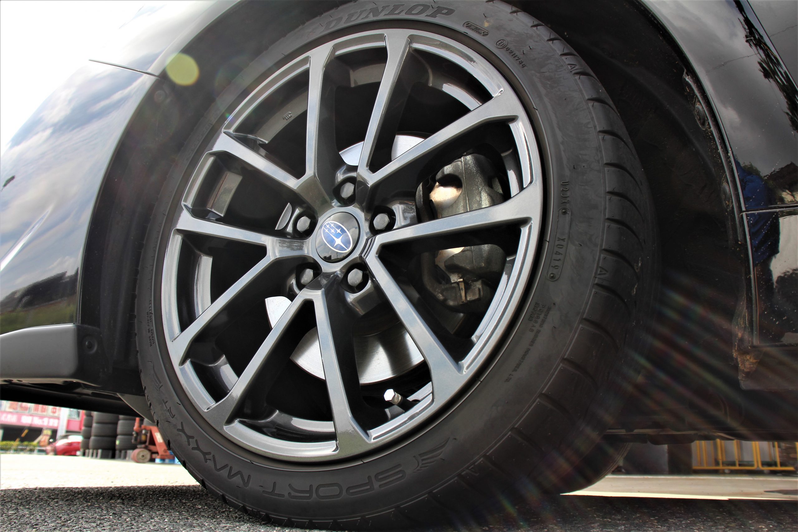 Wrx S4にサイズアップの純正ホイールセットをインストール U Ichiban 豊橋店 ブログ一覧 中古ホイール タイヤ 買取 販売のu Ichiban