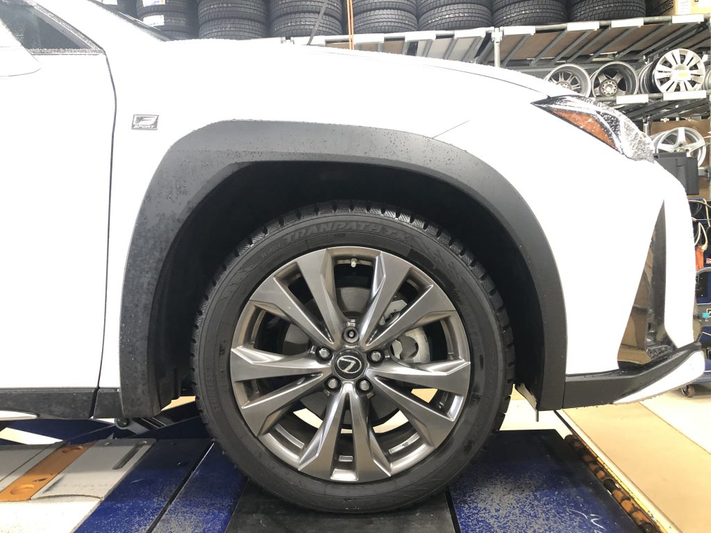 レクサスuxをカスタム ローダウン編 Rsr Ti0 ローダウンスプリングを取付 大垣店ブログ 中古ホイール タイヤ買取 販売のu Ichiban