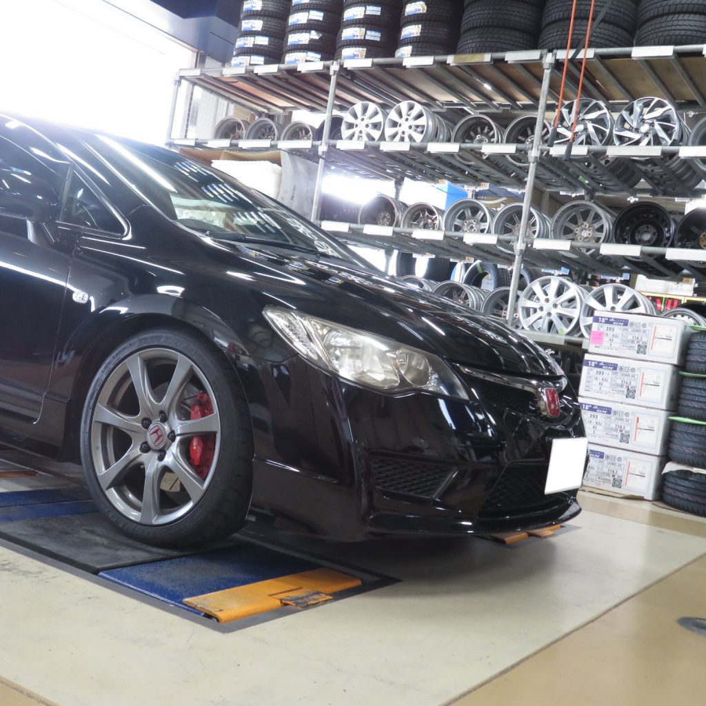 FD2シビック タイプRにADVAN RACING TCⅣ 8.5JGTRフェイスを装着！！ | U-ICHIBAN 大垣店 ブログ一覧 | 中古 ホイール・タイヤ買取・販売のU-ICHIBAN